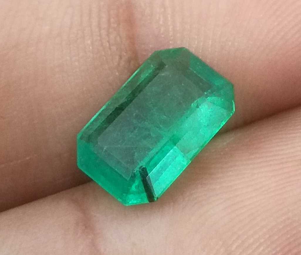 2.78ct GSI certified medium grass green emerald cut Zambian emerald 