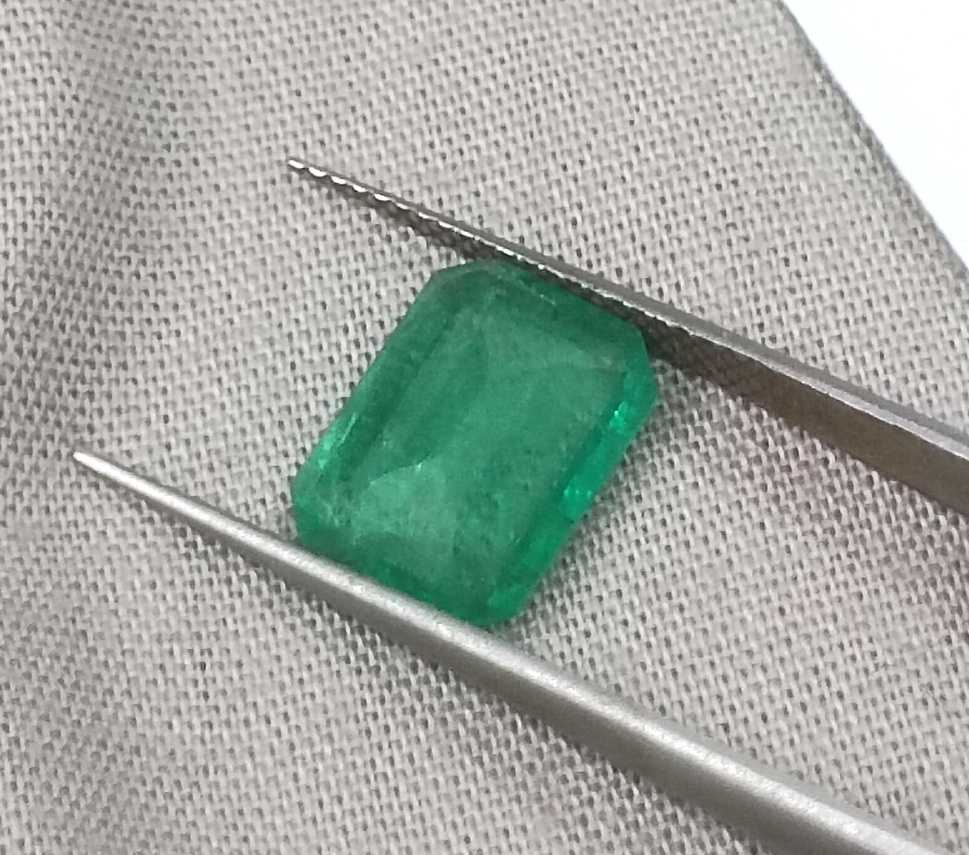 2.82ct GSI certified medium bright green emerald cut Zambian emerald 