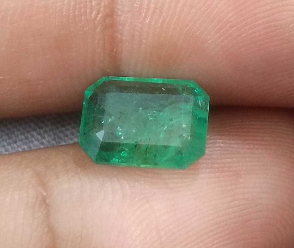 2.91ct GSI certified medium green emerald cut Zambian emerald 