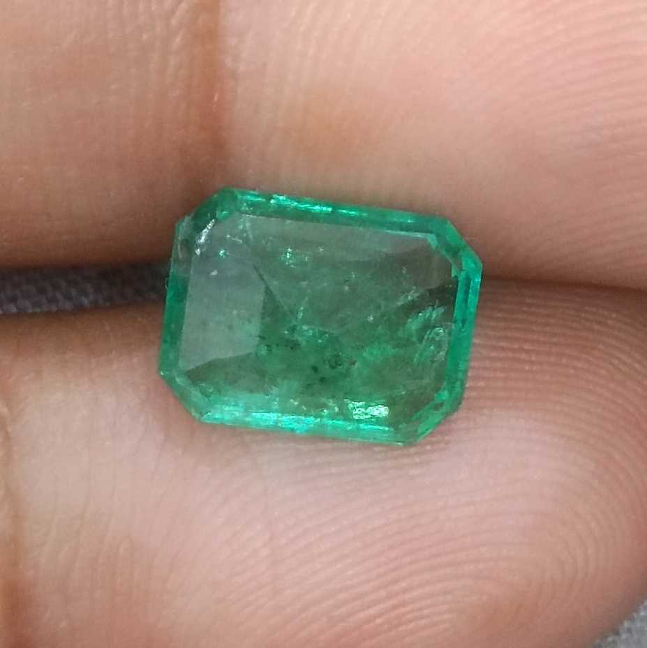 2.91ct GSI certified medium green emerald cut Zambian emerald 