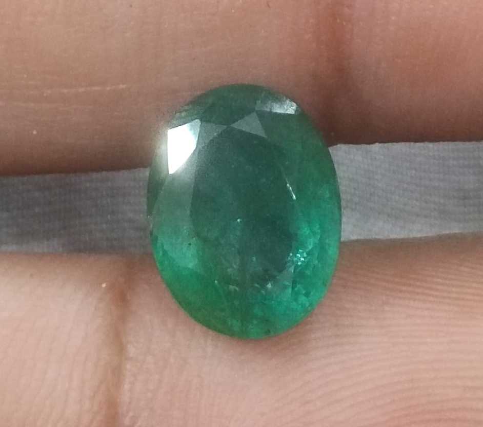 3.82ct GSI certified medium green emerald cut Zambian emerald 