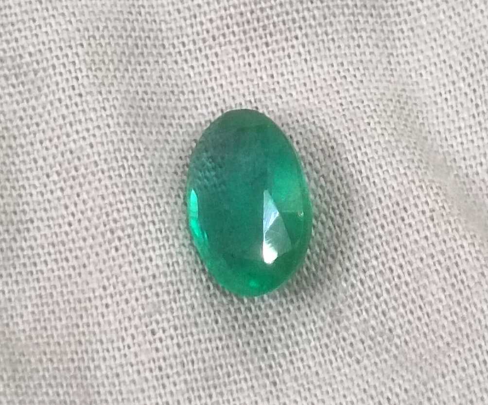 2.52ct GSI USA certified oval cut Zambian emerald 