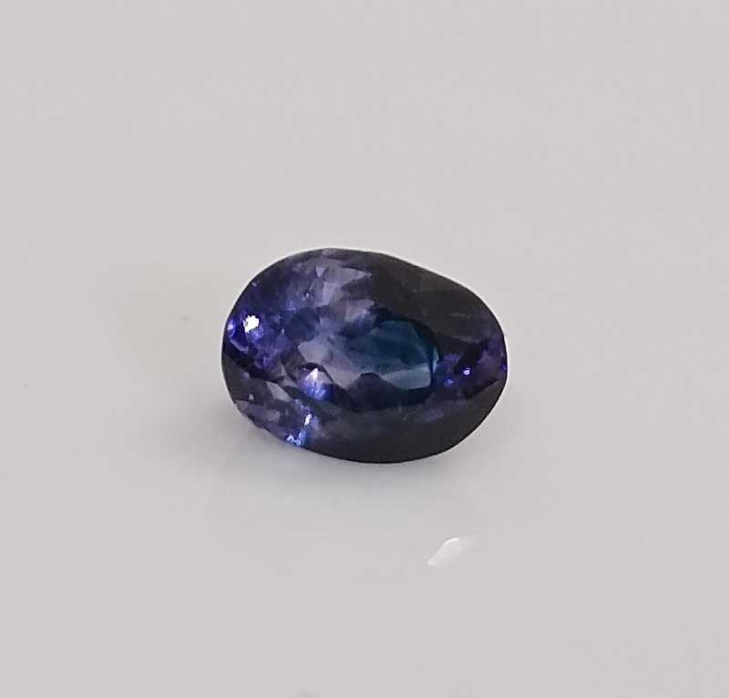 1.58cts USA certified natural non heated shiny deep dark blue oval mix sapphire 