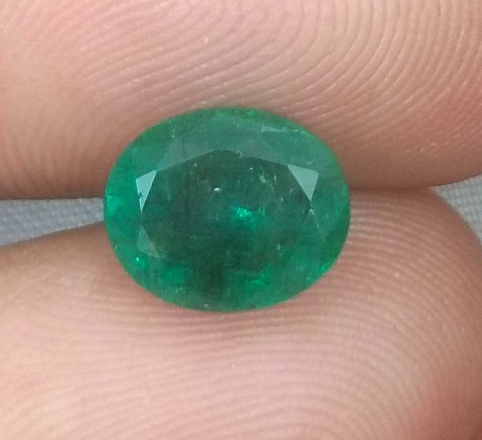 2.32ct GSI certified medium deep green oval cut Zambian emerald 
