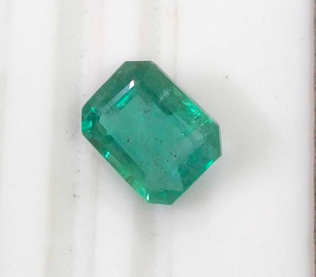 2.03ct GSI USA certified emerald cut Pastel green emerald
