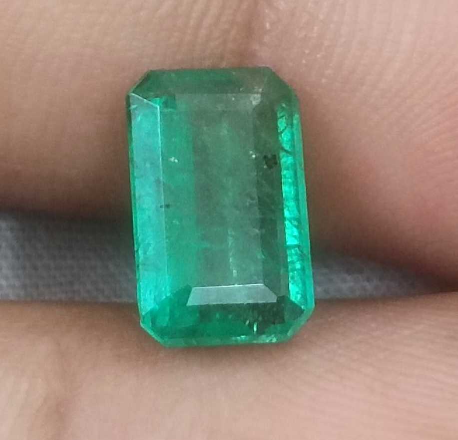 2.99ct GSI certified emerald cut Colombian emerald 