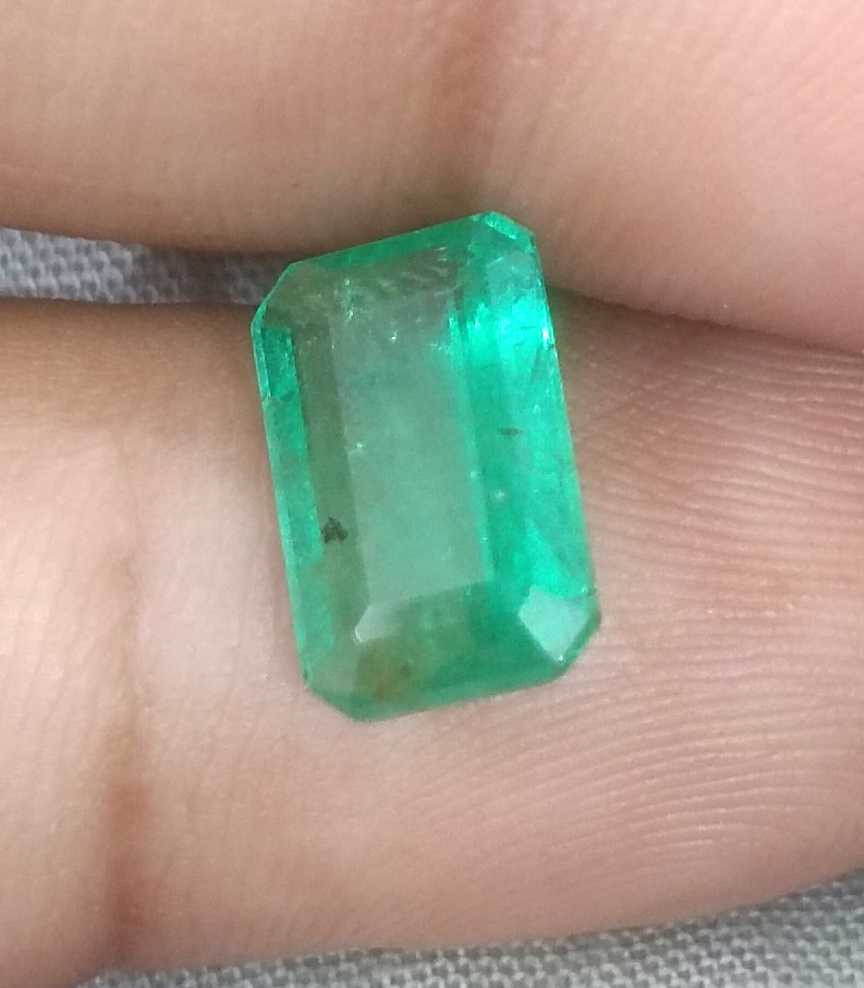 2.99ct GSI certified emerald cut Colombian emerald 