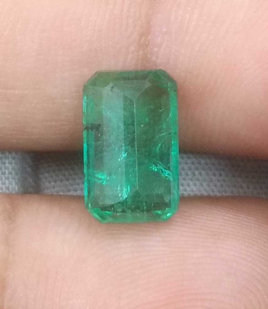 2.99ct GSI certified emerald cut Colombian emerald 