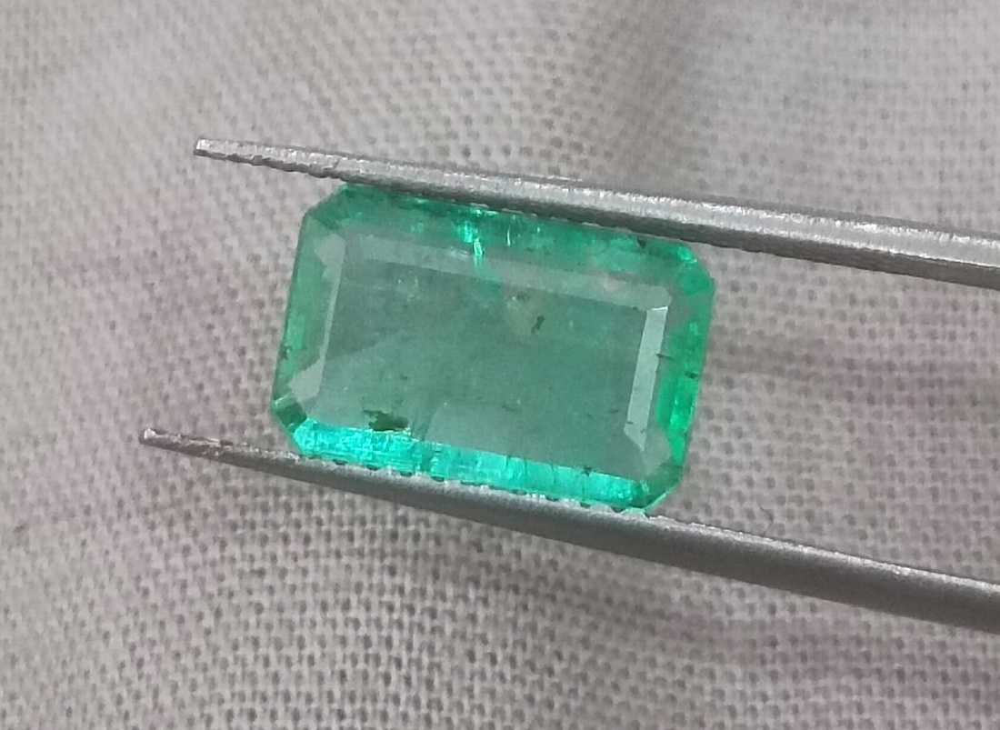 2.05ct GSI certified medium Light green Panjshir Emerald emerald cut