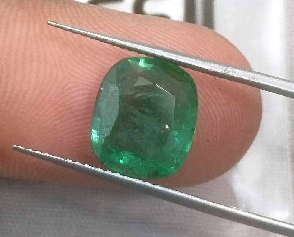 3.61ct GSI Certified cushion cut Swat emerald 