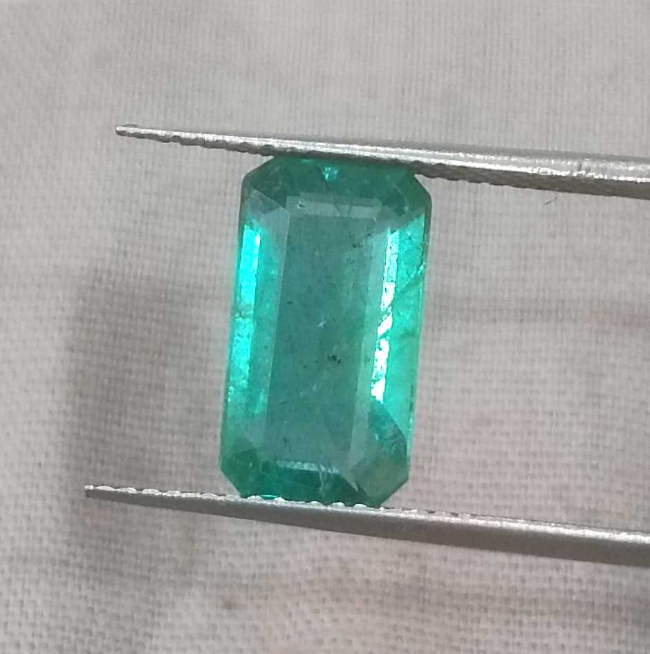2.90ct GSI USA certified medium deep green Zambian emerald stone