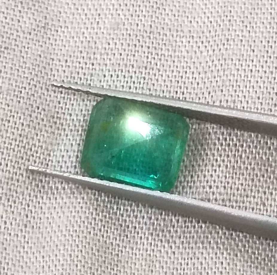 1.97ct GSI certified medium Spring green emerald cut Zambian emerald 