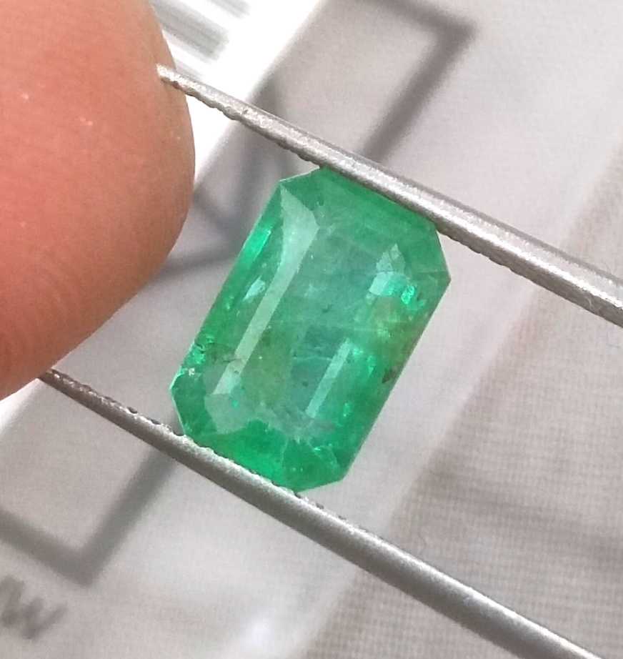 2.27ct GSI certified medium green emerald cut Panjshir Emerald 