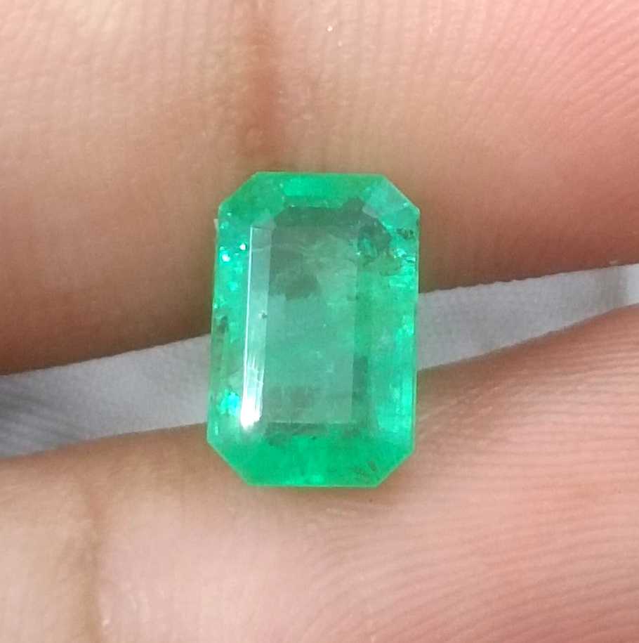 2.27ct GSI certified medium green emerald cut Panjshir Emerald 