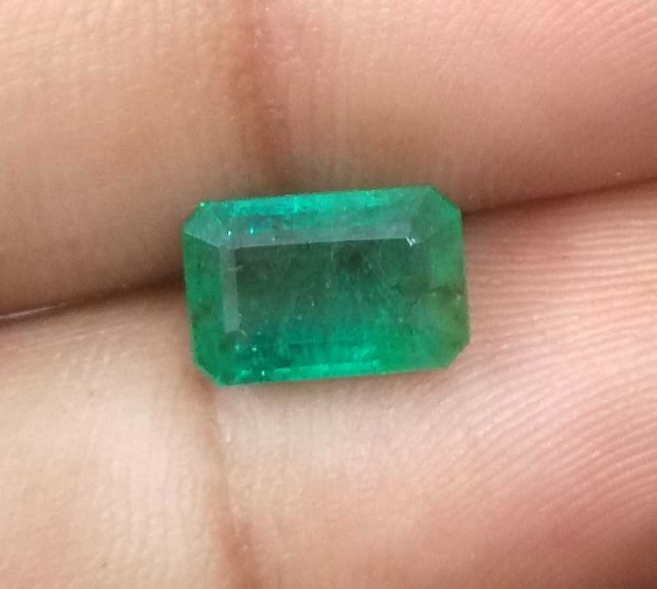 2.35ct GSI USA certified medium green emerald cut Zambian Emerald 