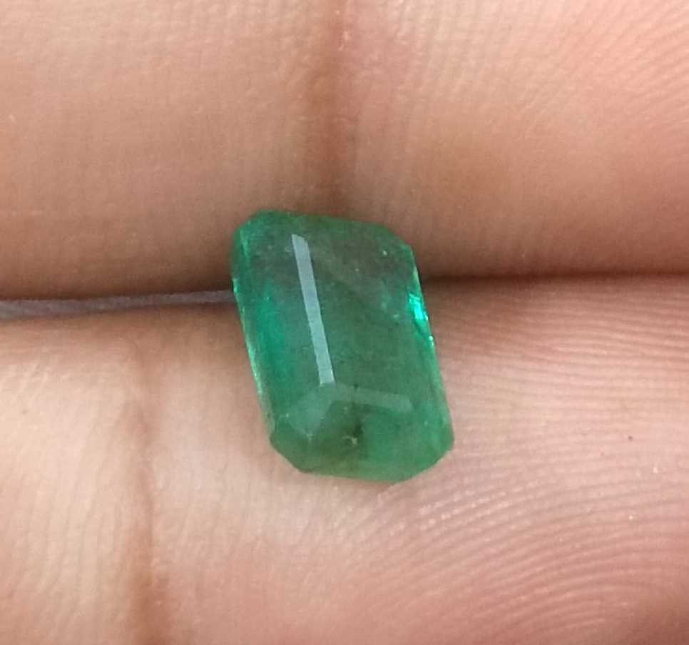 2.35ct GSI USA certified medium green emerald cut Zambian Emerald 