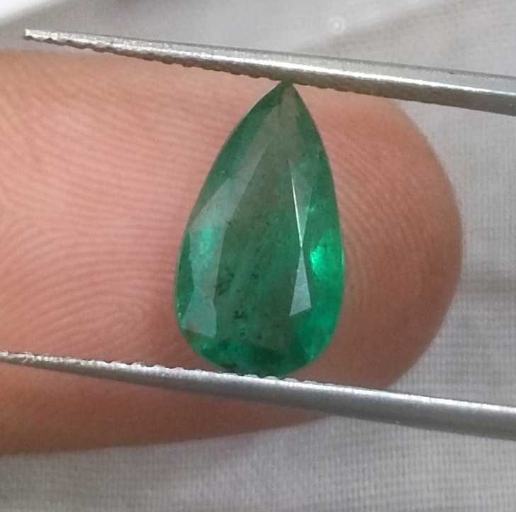 2.08ct GSI certified deep pure green pear cut Zambian emerald gemstone 