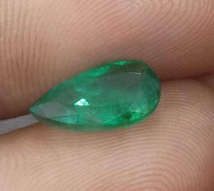 2.08ct GSI certified deep pure green pear cut Zambian emerald gemstone 