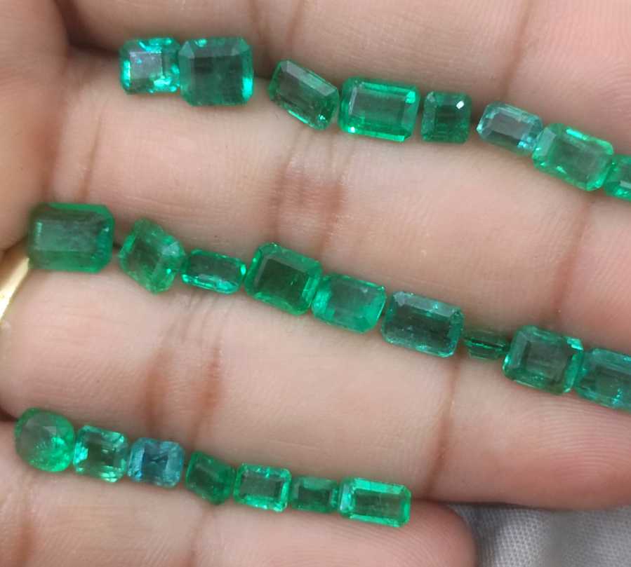 20.64ct Medium to vivid green emerald cut Zambian Emerald Parcel 