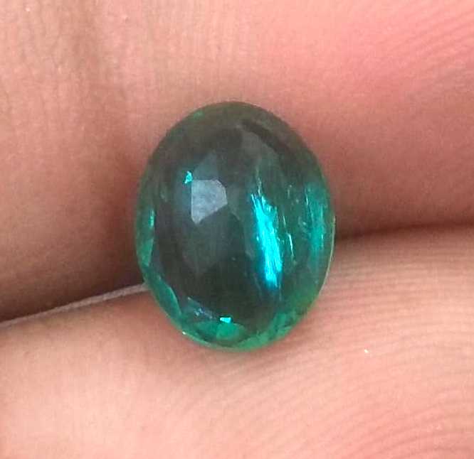 1.70ct GSI certified medium deep green oval cut Zambian Emerald 