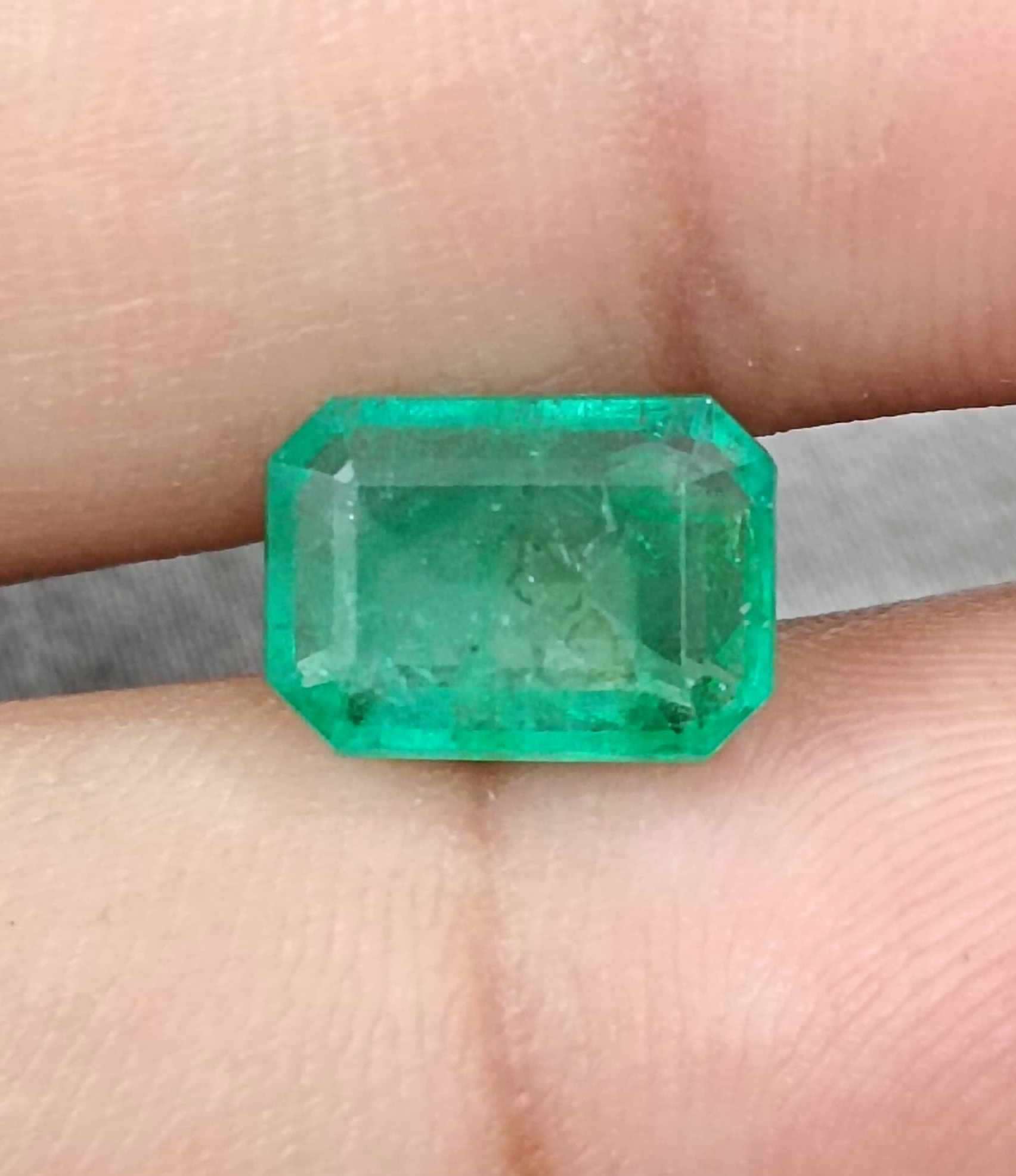 3.16ct GSI certified medium velvet green octagon cut Panjshir emerald stone