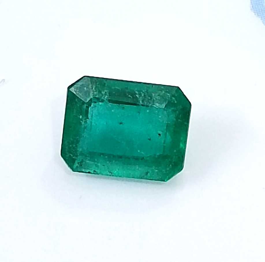 GSI certified 1.87ct medium deep green octagon cut Zambian emerald stone 