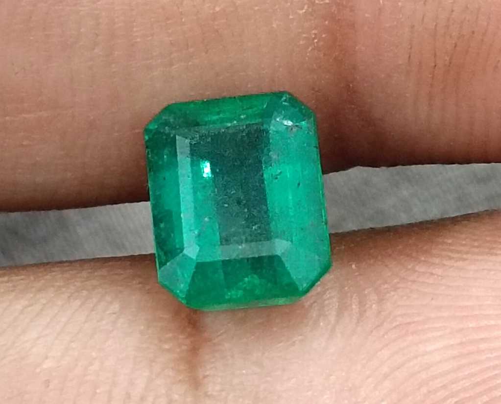 GSI certified 1.87ct medium deep green octagon cut Zambian emerald stone 