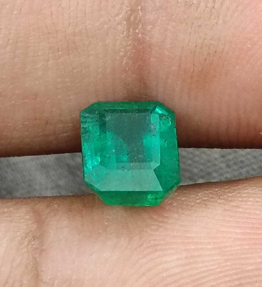 GSI certified 1.87ct medium deep green octagon cut Zambian emerald stone 