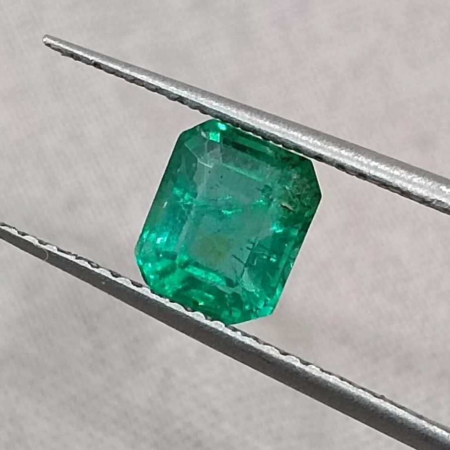 1.29cts GSI USA certified medium deep green Zambian emerald octagon cut stone/
