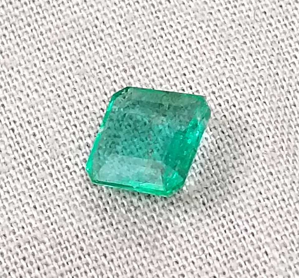 GSI certified 1.38ct medium deep green octagon cut Zambian emerald 