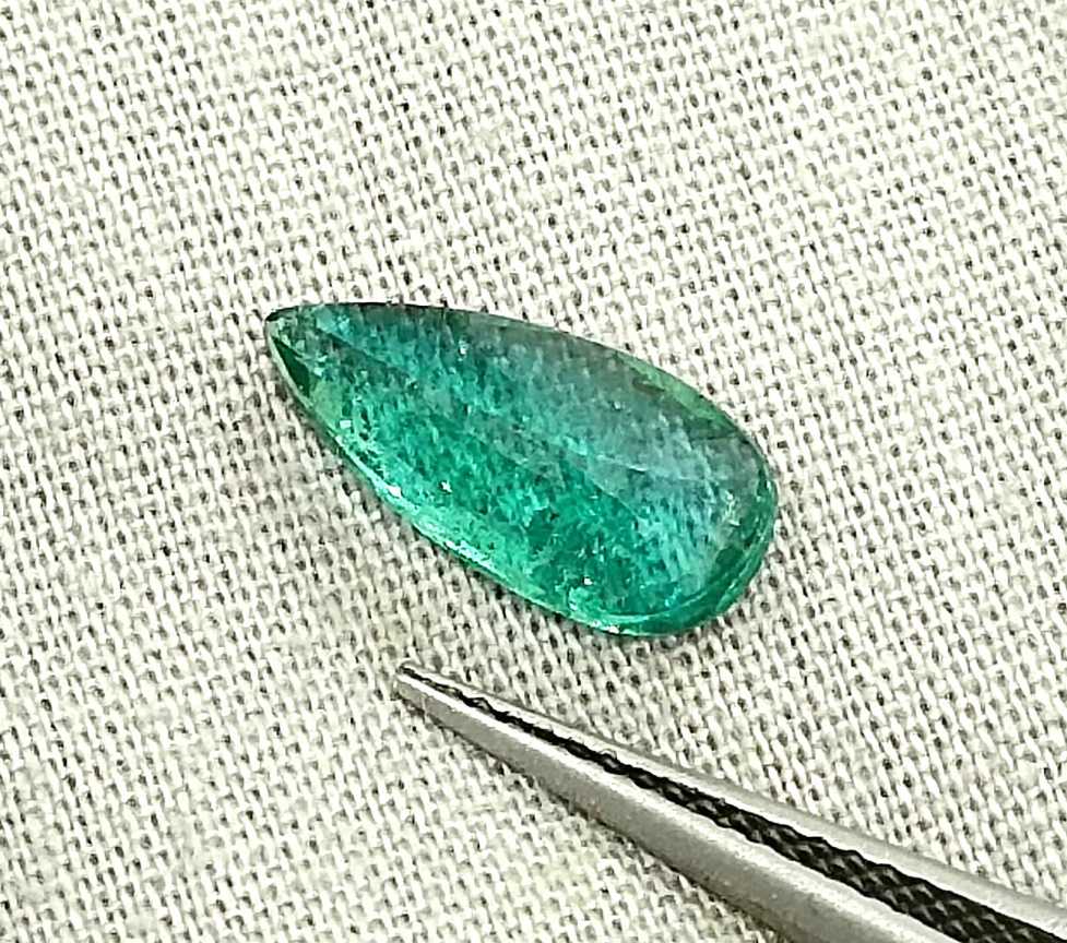 GSI certified 1.50ct pear cut medium deep green Zambian emerald stone 