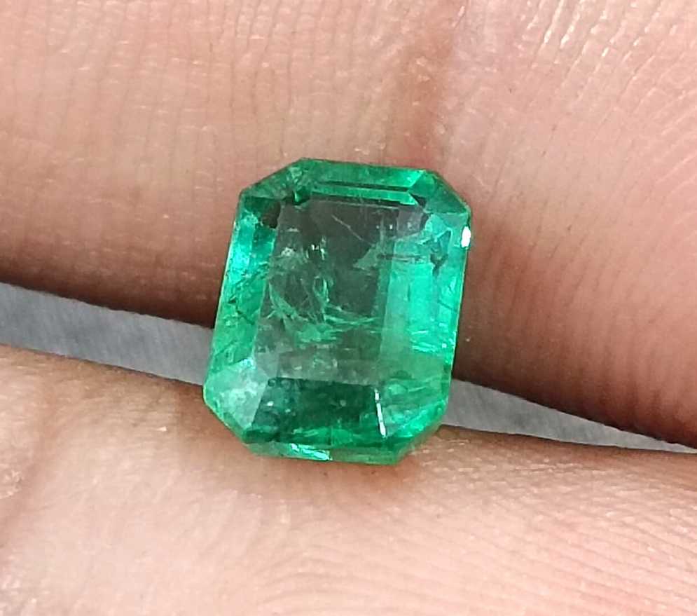GSI USA certified 1.62ct medium green octagon cut Zambian emerald stone 