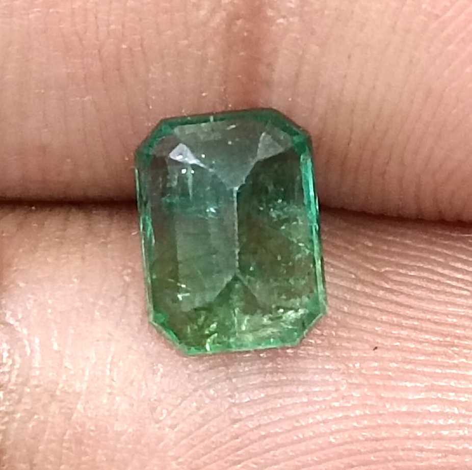 GSI USA certified 1.62ct medium green octagon cut Zambian emerald stone 