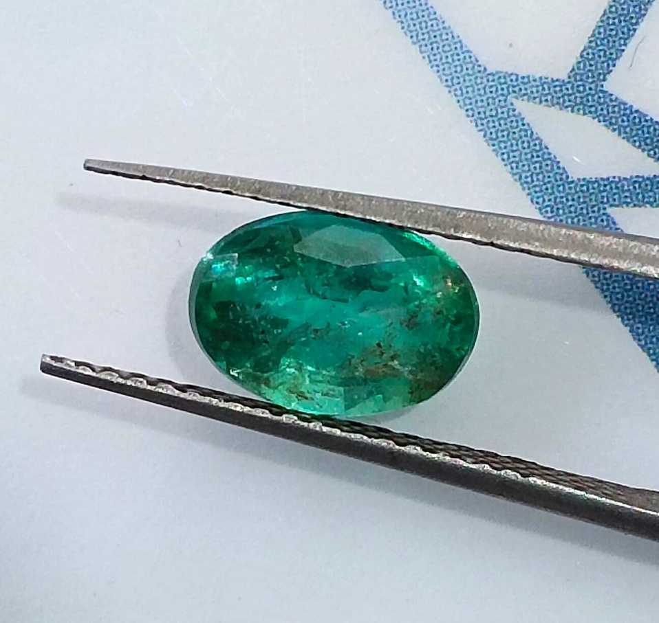 GSI certified 1.34ct deep green oval cut Zambian emerald stone 