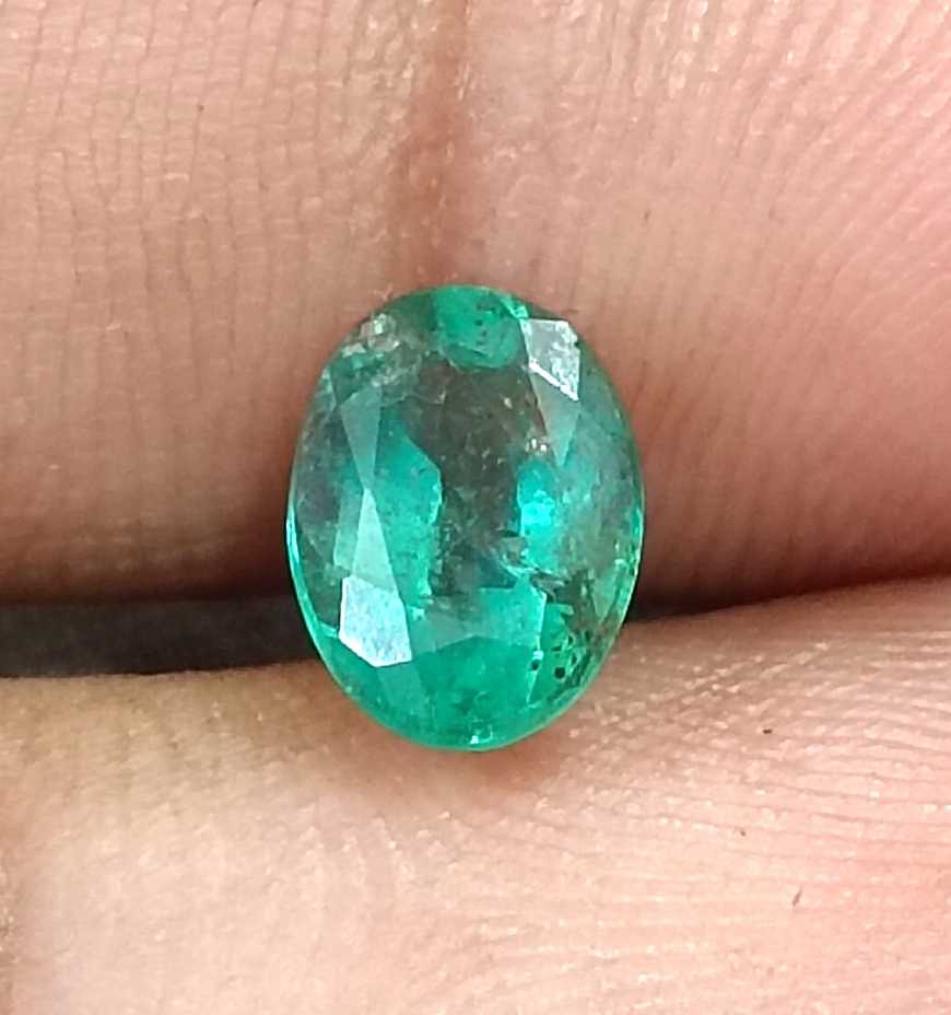 GSI certified 1.34ct deep green oval cut Zambian emerald stone 