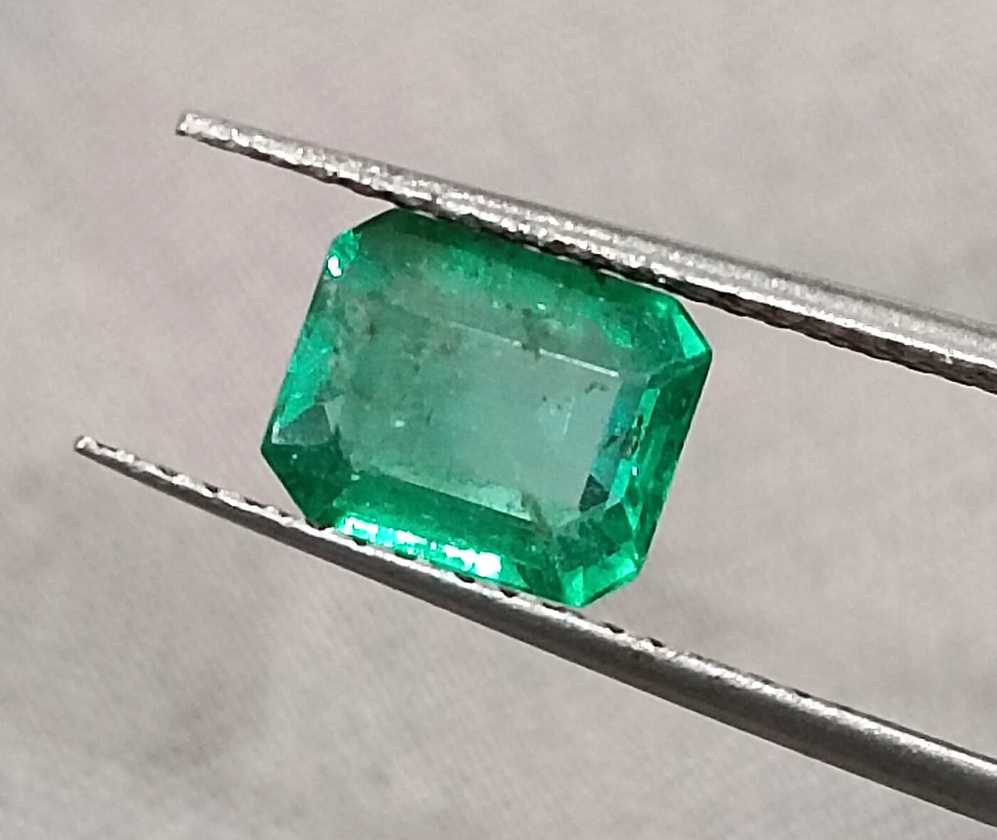 GSI USA certified 1.31ct parrot green Zambian emerald octagon cut stone 