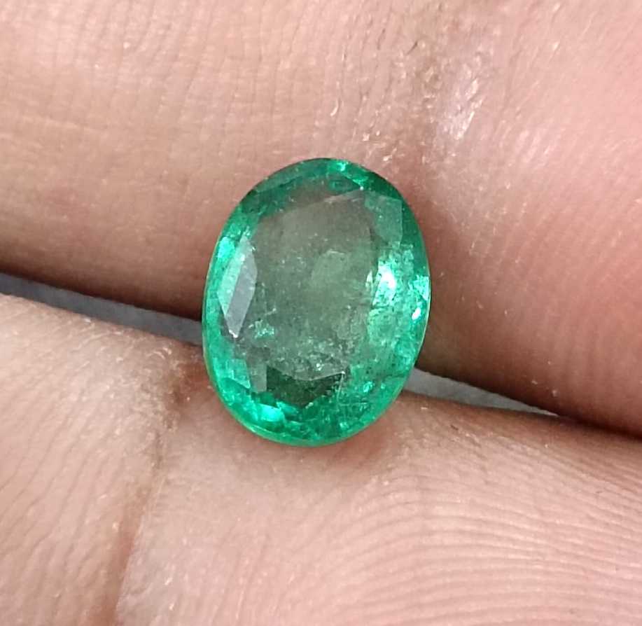 1.61ct Medium deep green oval cut Zambian Emerald loose Gemstone 