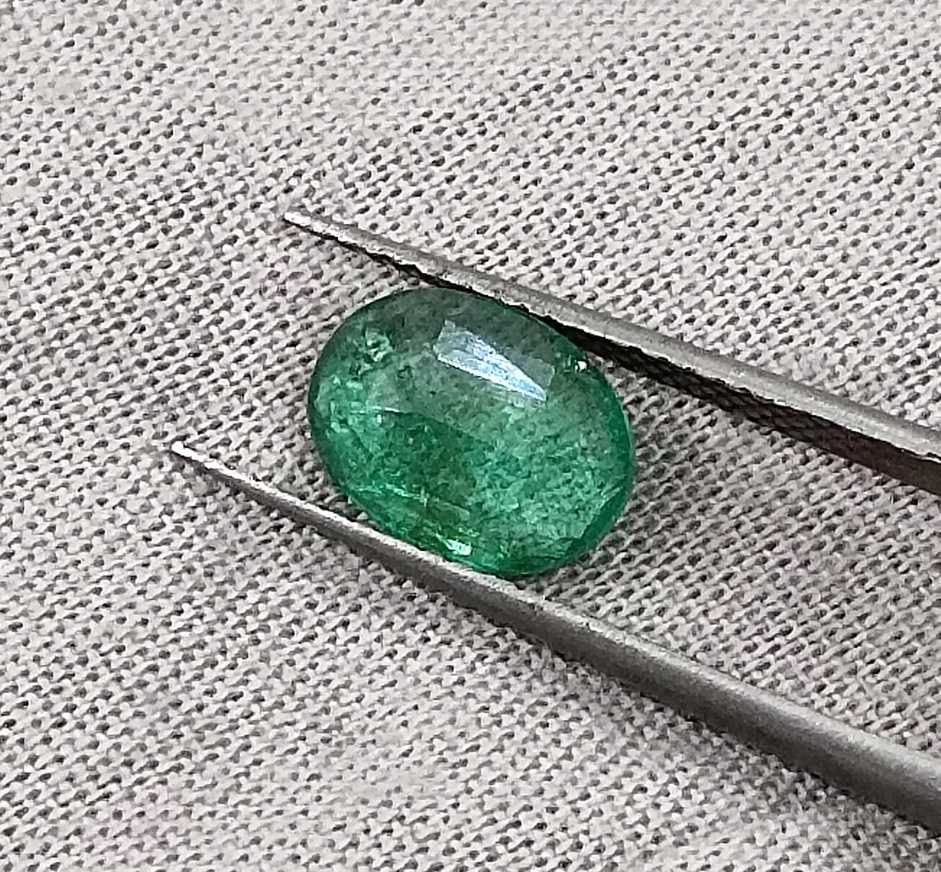 1.61ct Medium deep green oval cut Zambian Emerald loose Gemstone 