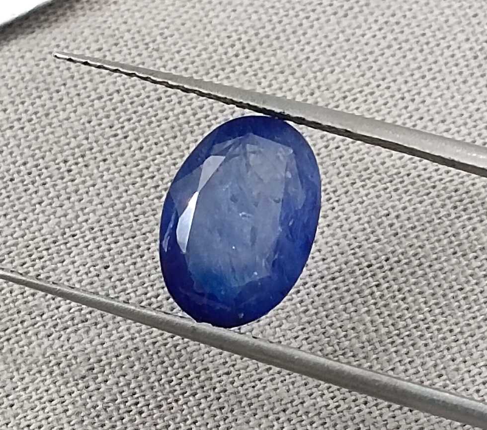 4.01ct natural royal blue Srilankan sapphire oval cut loose gemstone