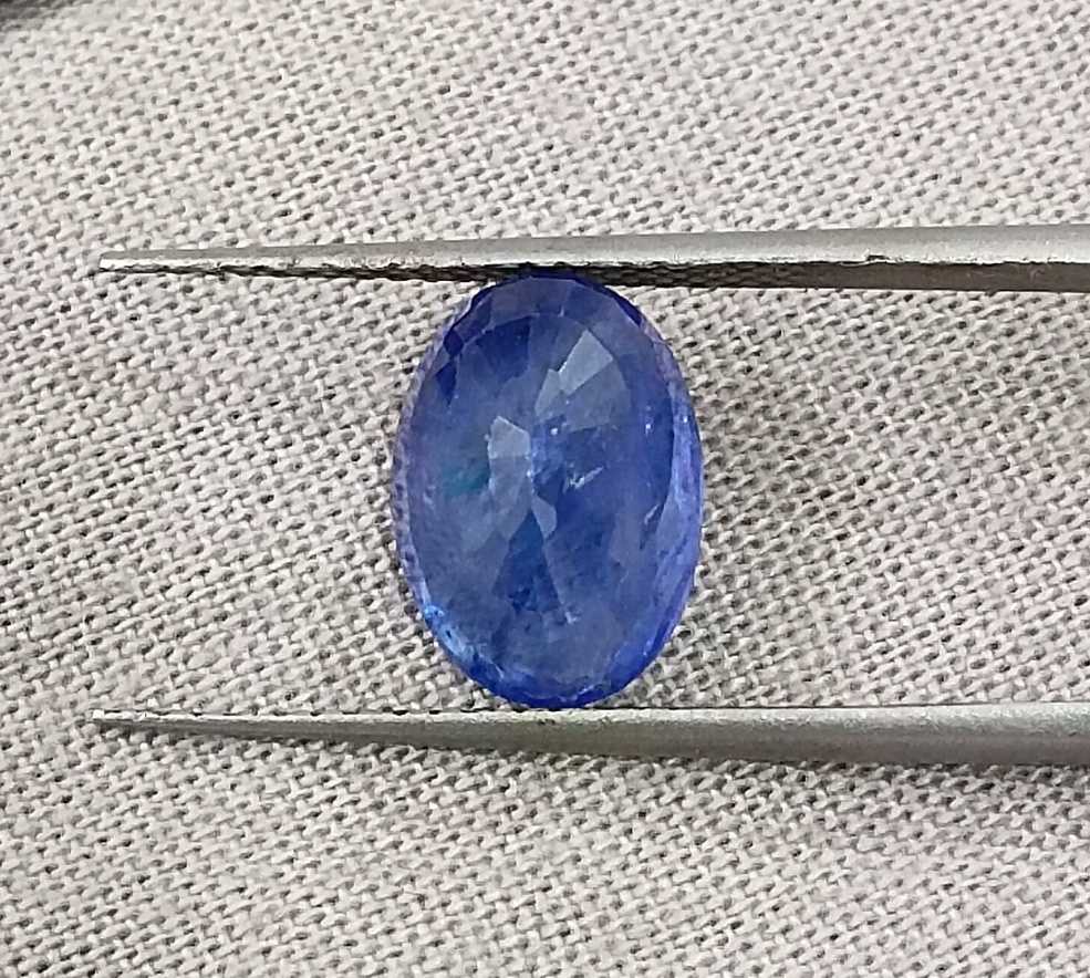 4.01ct natural royal blue Srilankan sapphire oval cut loose gemstone