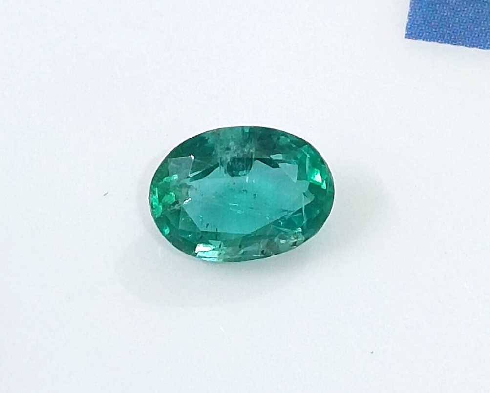 GSI certified 1.44ct Shamrock green oval cut Zambian emerald 