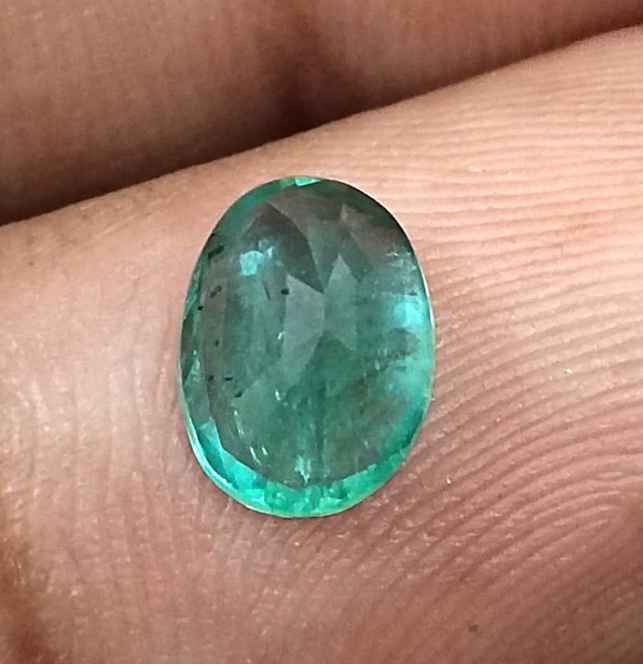 GSI certified 1.44ct Shamrock green oval cut Zambian emerald 