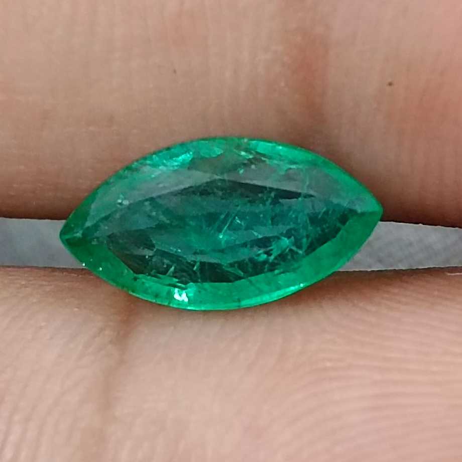 GSI certified 1.52ct medium leaf green marquise cut emerald /
