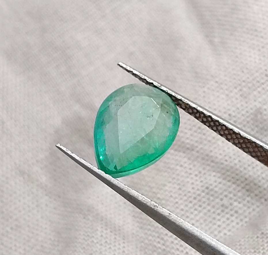 GSI USA certified 2.10ct medium light green pear cut Zambian emerald 
