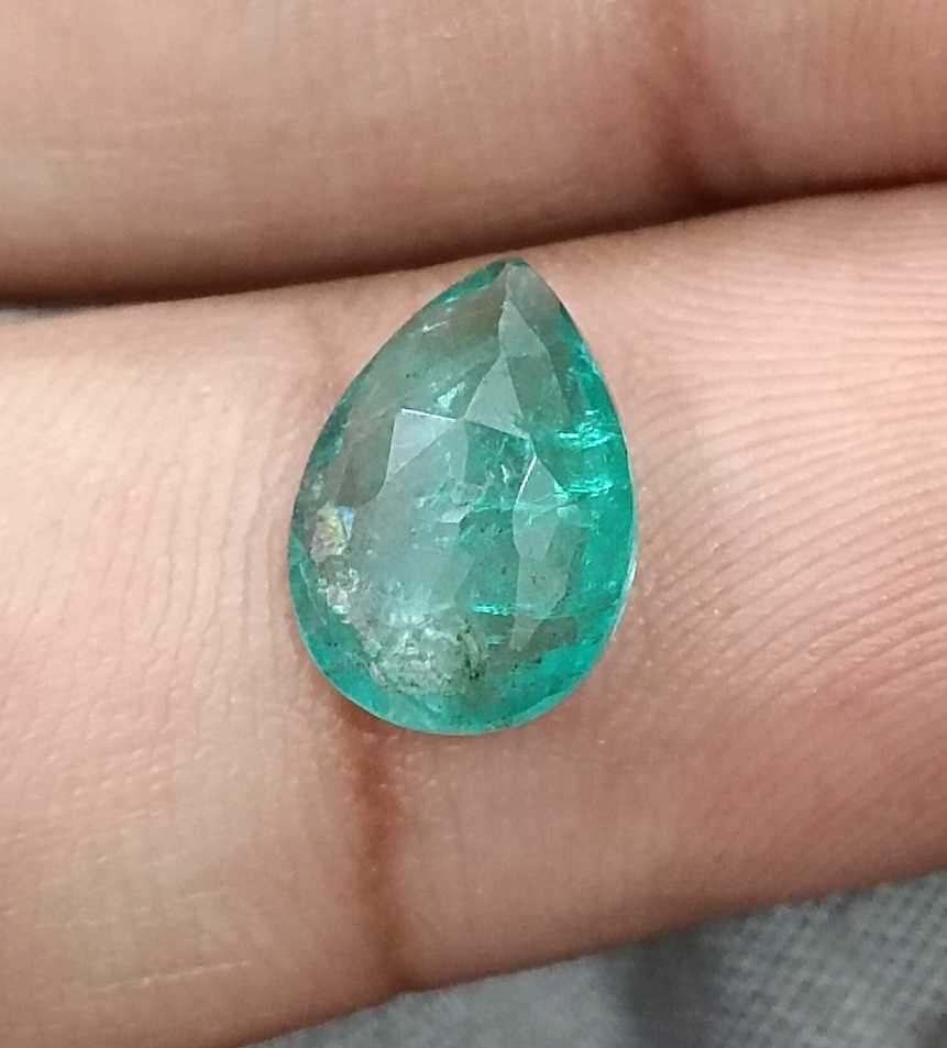 GSI USA certified 2.10ct medium light green pear cut Zambian emerald 