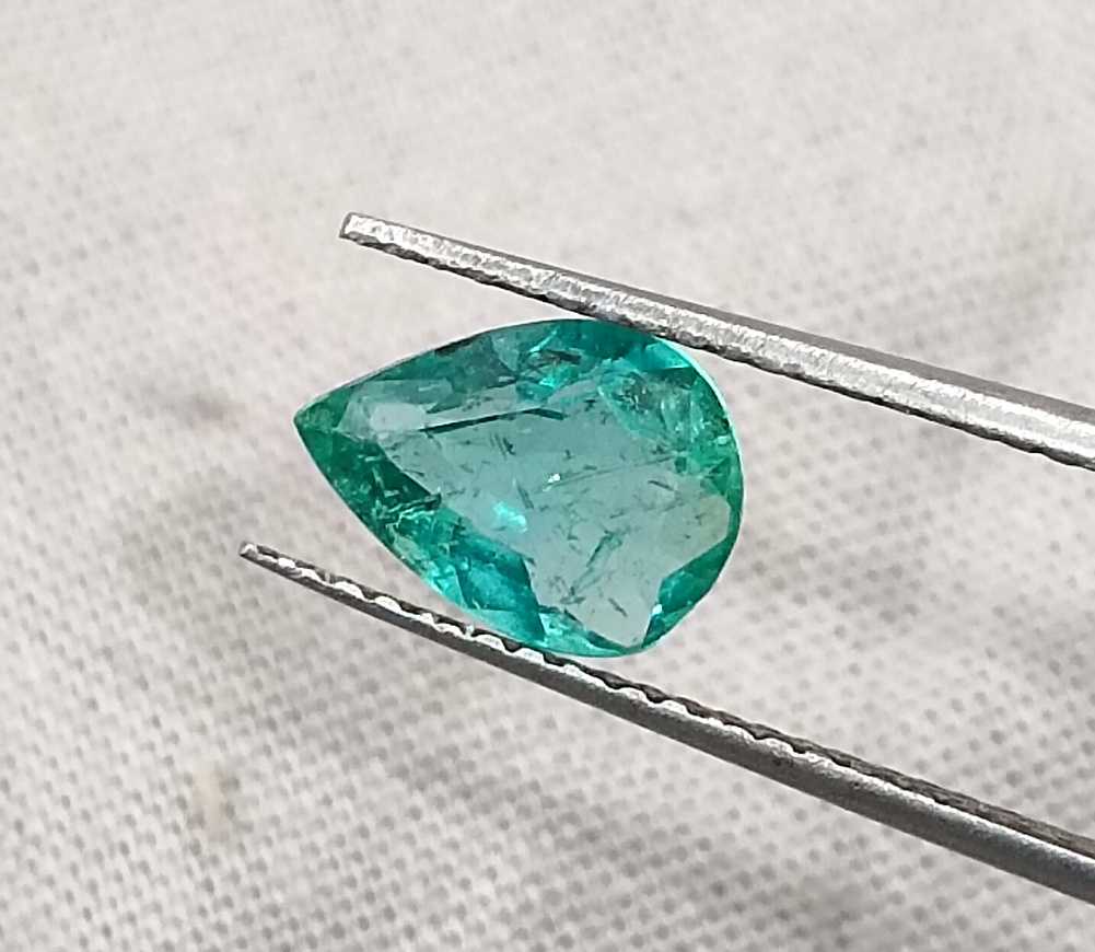 GSI certified 1.15ct medium green Zambian emerald pear cut loose gemstone 