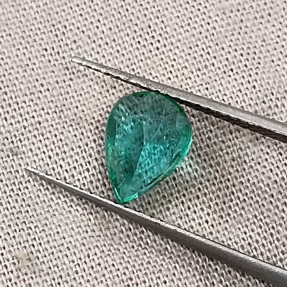 GSI certified 1.15ct medium green Zambian emerald pear cut loose gemstone 