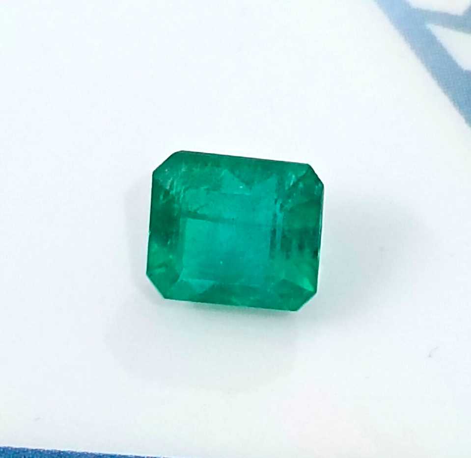 GSI USA certified 1.92ct intense green emerald cut Zambian emerald 