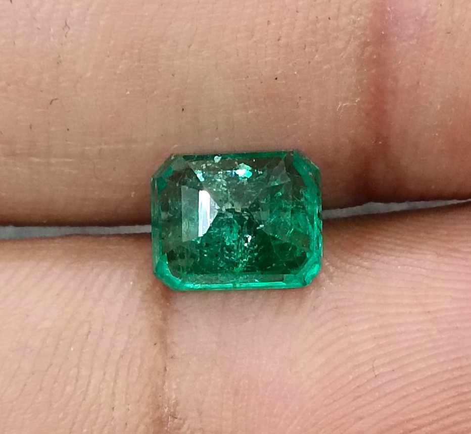 1.70cts GSI certified medium deep green Zambian emerald emerald cut gemstone 