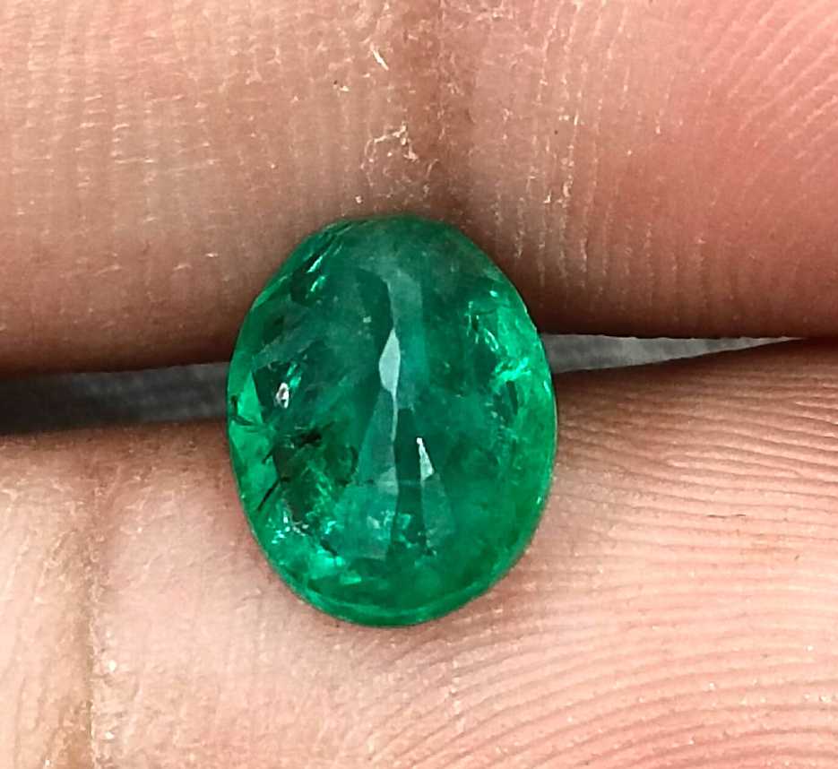 2.39cts GSI USA certified medium green oval Swat emerald loose gemstone 